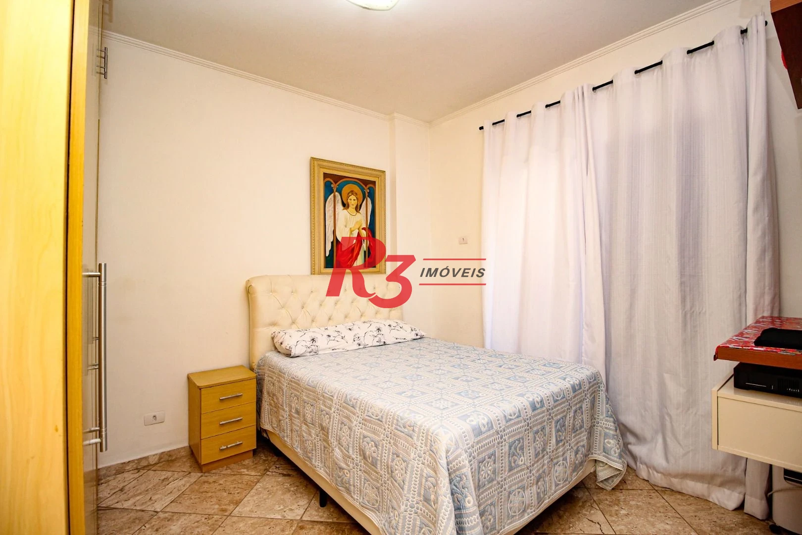Apartamento com 2 quartos 2 suites, dep completa, 2 vagas