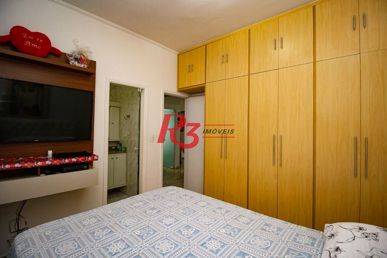 Apartamento com 2 quartos 2 suites, dep completa, 2 vagas