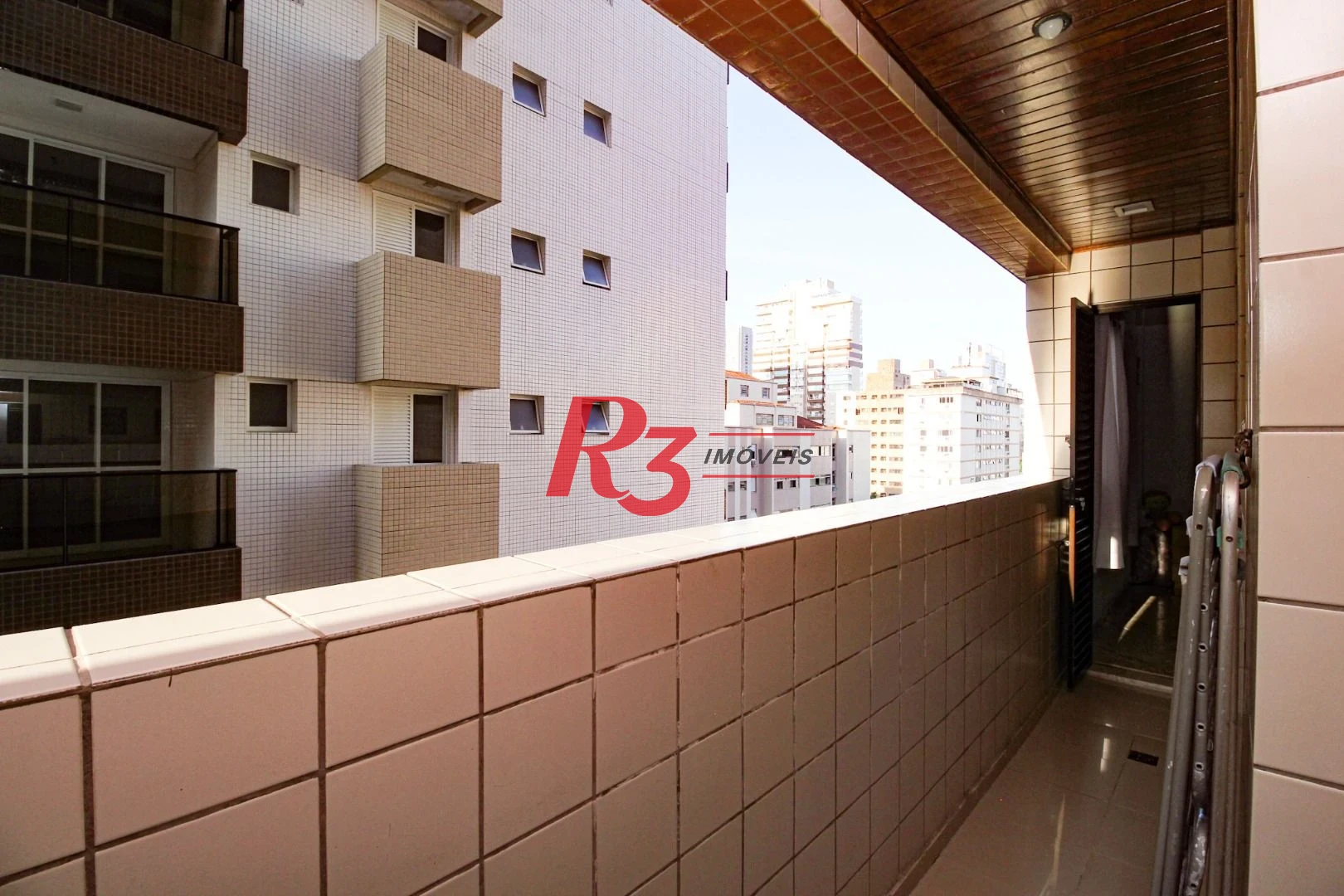 Apartamento com 2 quartos 2 suites, dep completa, 2 vagas