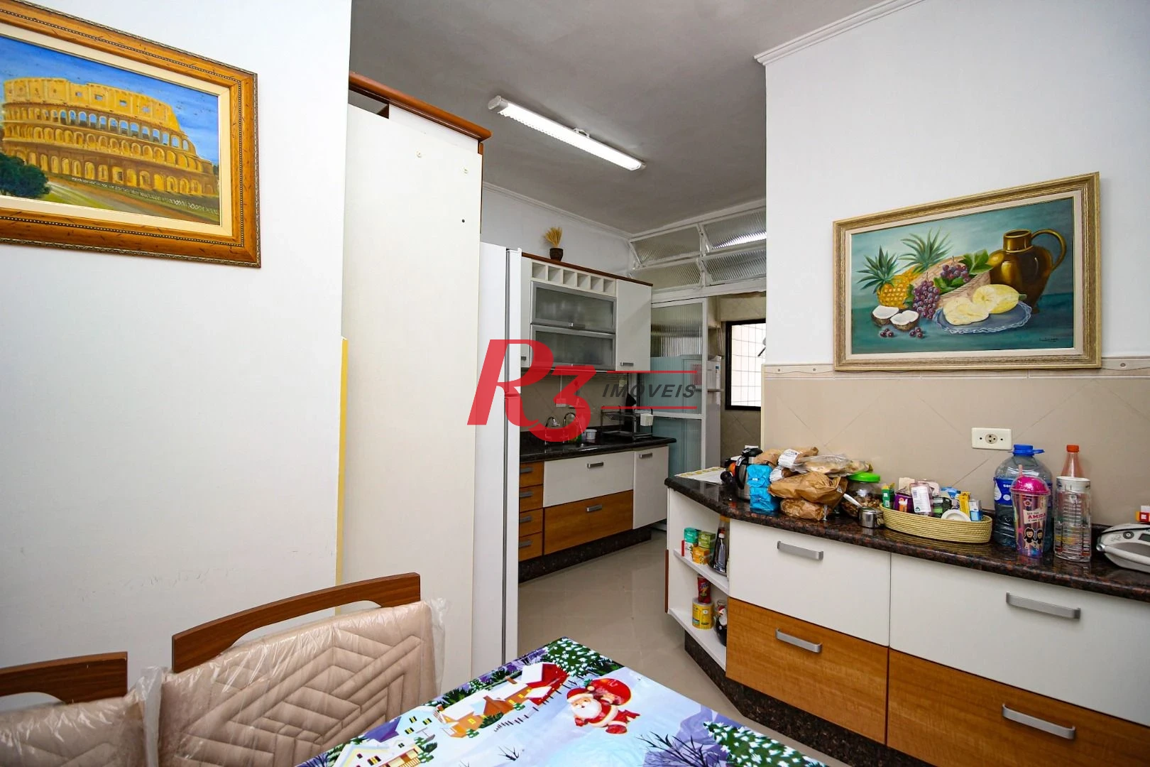 Apartamento com 2 quartos 2 suites, dep completa, 2 vagas