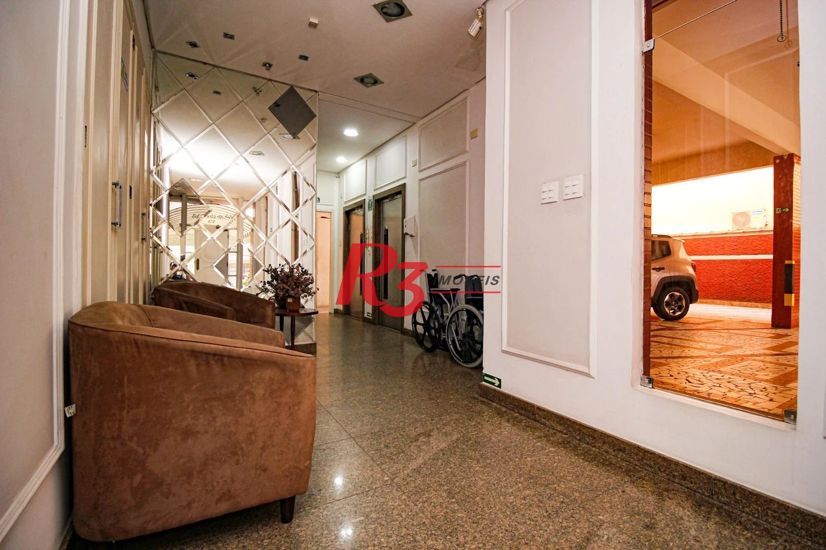 Apartamento com 2 dormitórios à venda, 85 m² por R$ 550.000,00 - Ponta da Praia - Santos/SP