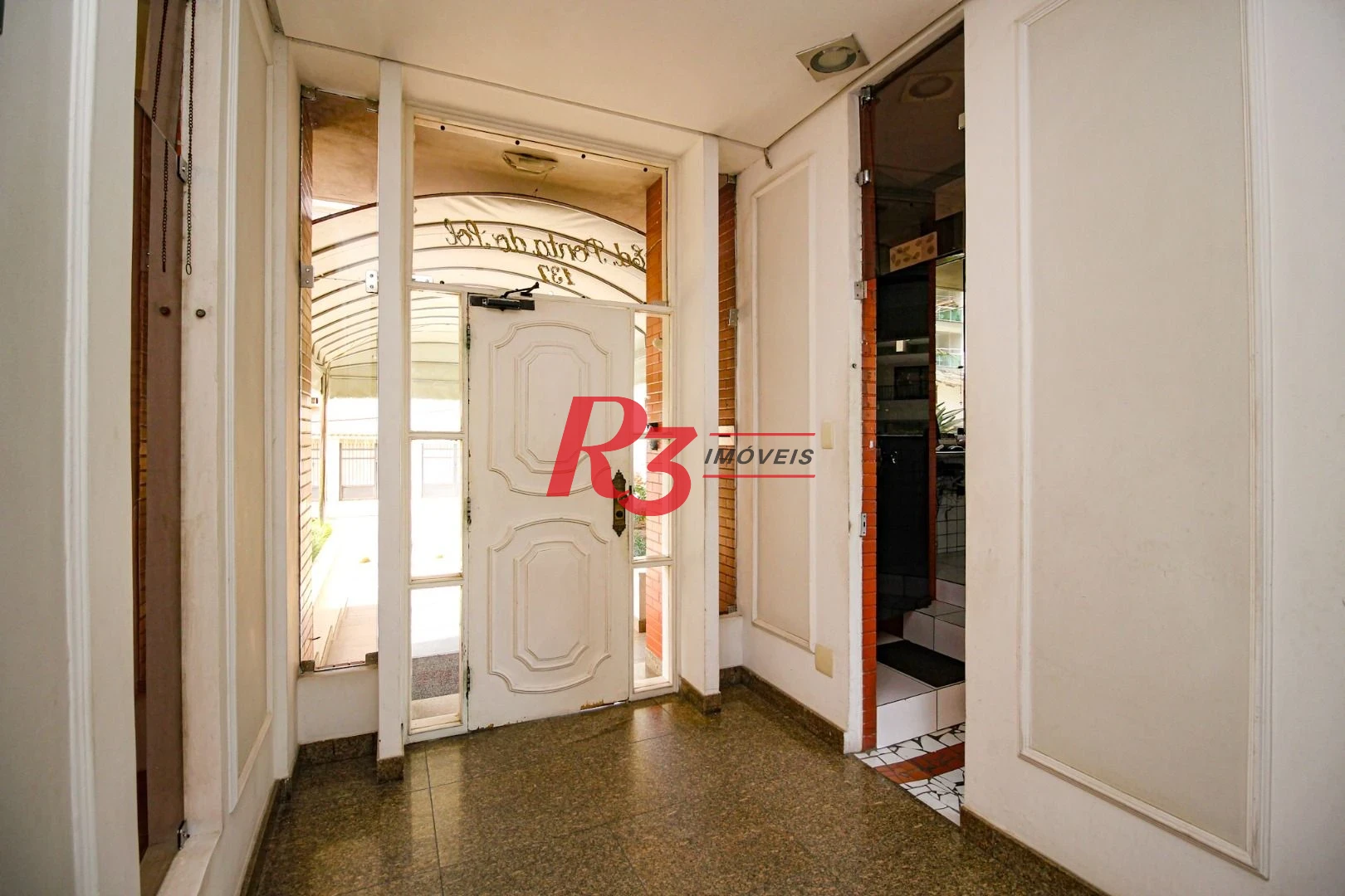 Apartamento com 2 dormitórios à venda, 85 m² por R$ 550.000,00 - Ponta da Praia - Santos/SP