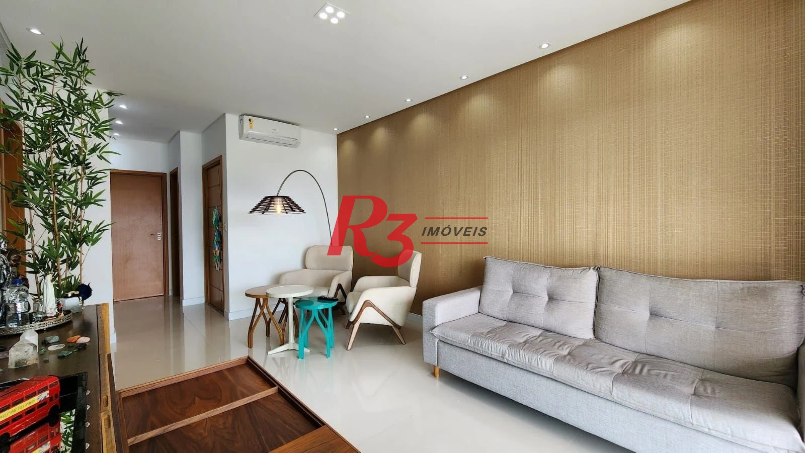 Apartamento com 3 dormitórios à venda, 124 m² por R$ 1.950.000,00 - Boqueirão - Santos/SP