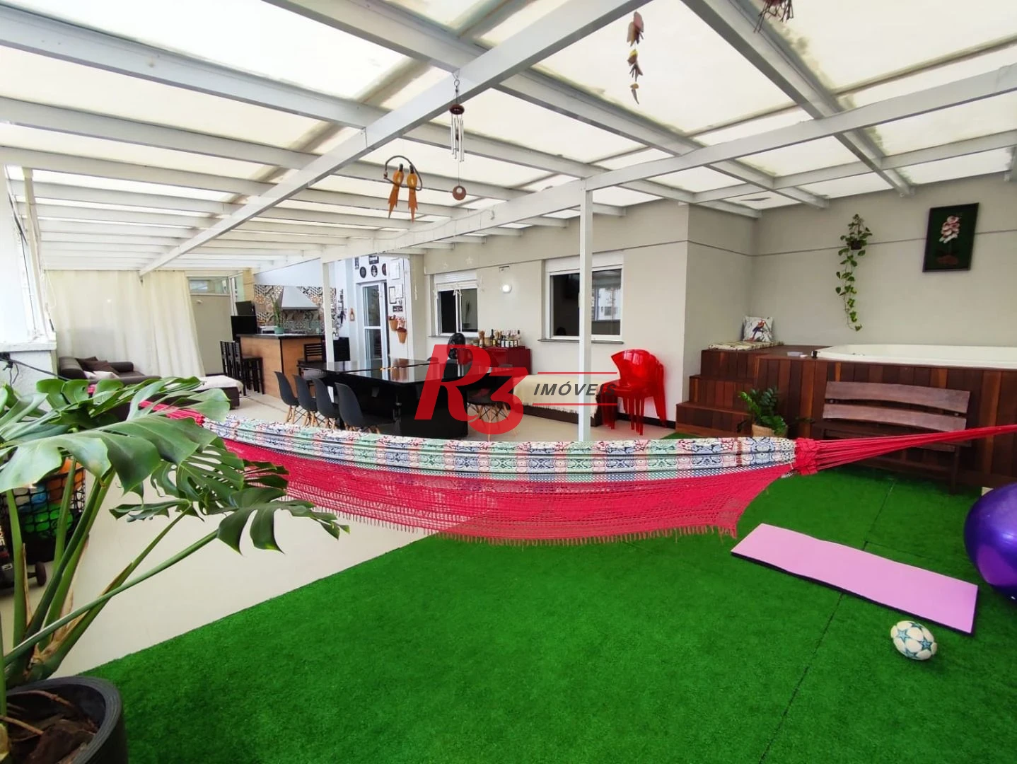 Apartamento Garden com 2 dormitórios à venda, 154 m² por R$ 1.379.000,00 - Campo Grande - Santos/SP