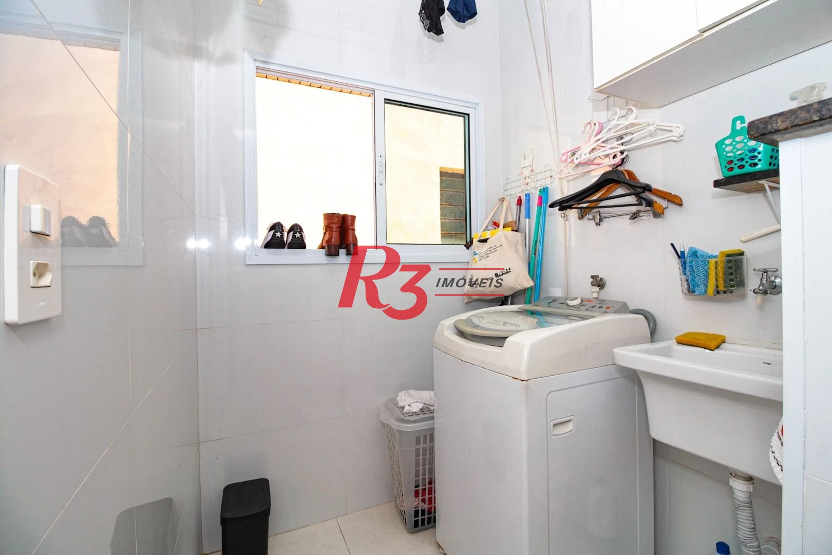 Casa com 2 dormitórios à venda, 100 m² por R$ 750.000,00 - Gonzaga - Santos/SP