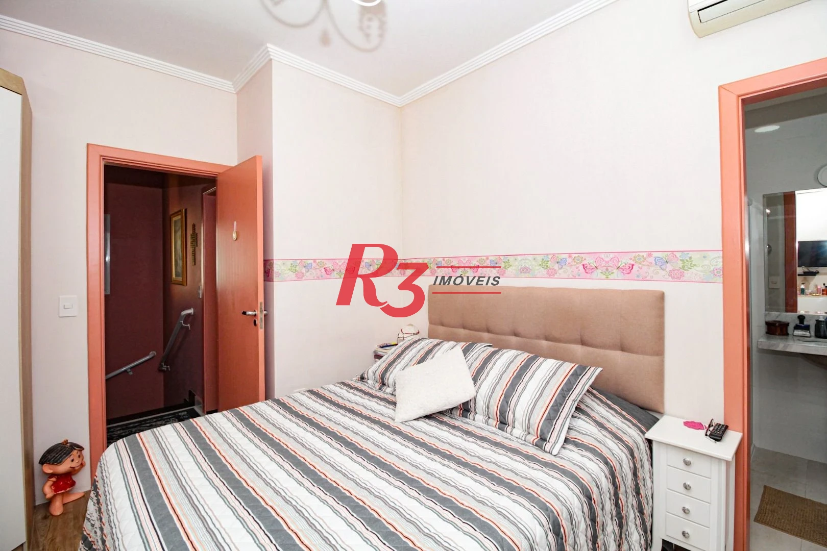 Casa com 2 dormitórios à venda, 100 m² por R$ 750.000,00 - Gonzaga - Santos/SP