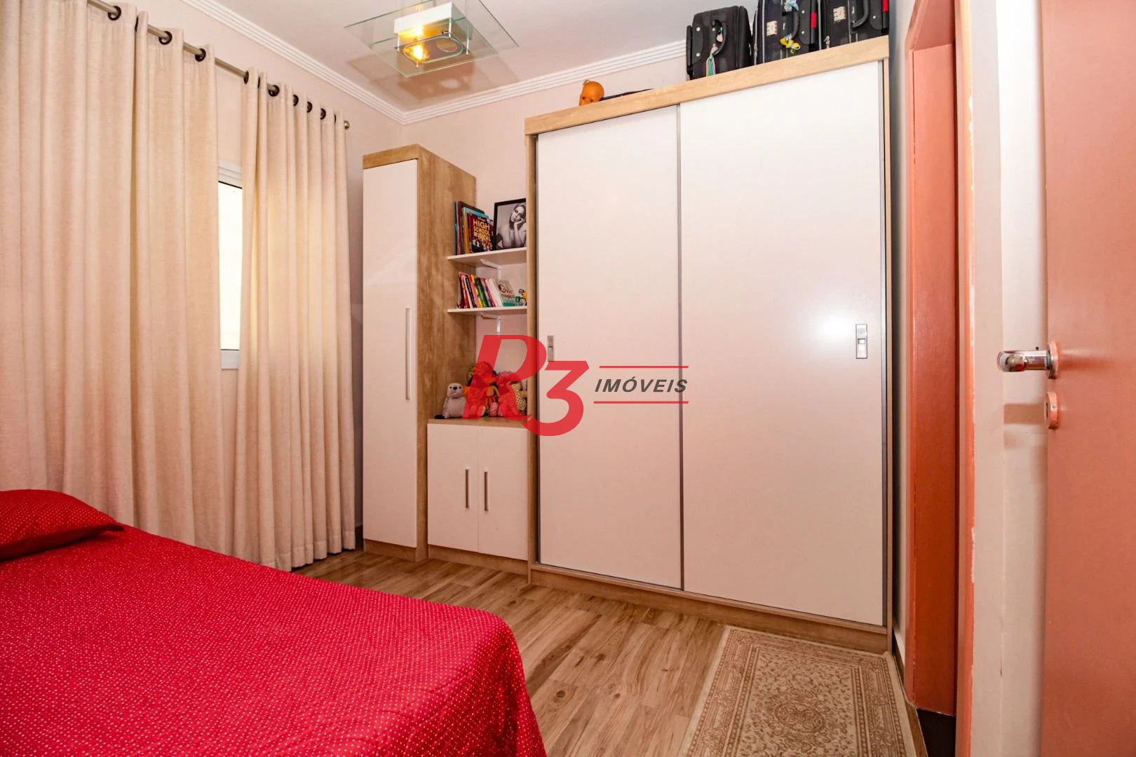 Casa com 2 dormitórios à venda, 100 m² por R$ 750.000,00 - Gonzaga - Santos/SP