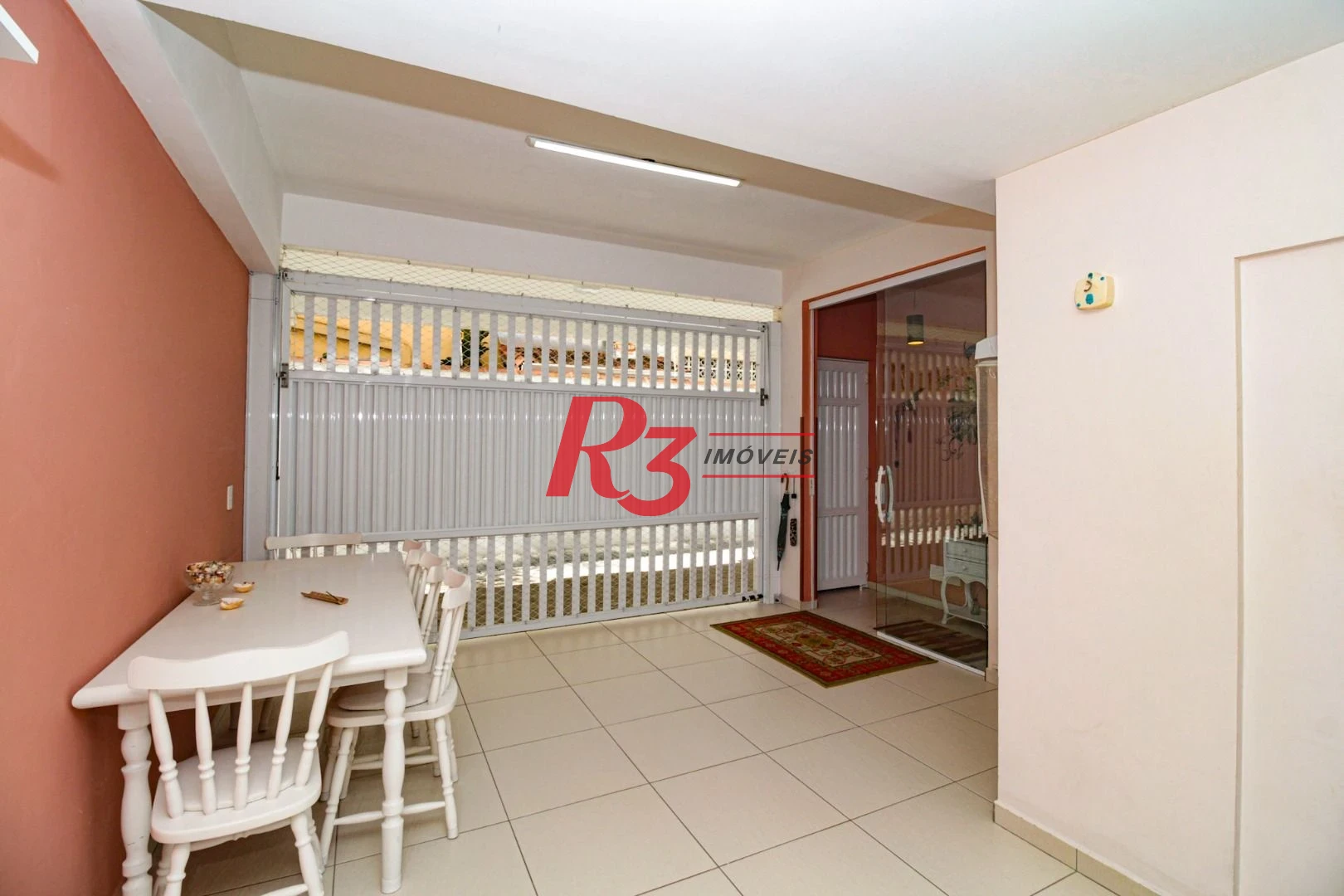 Casa com 2 dormitórios à venda, 100 m² por R$ 750.000,00 - Gonzaga - Santos/SP
