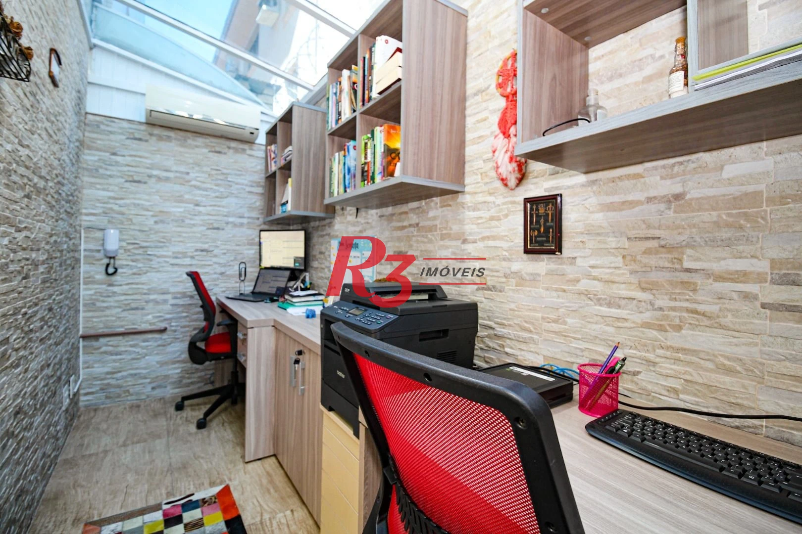 Casa com 2 dormitórios à venda, 100 m² por R$ 750.000,00 - Gonzaga - Santos/SP