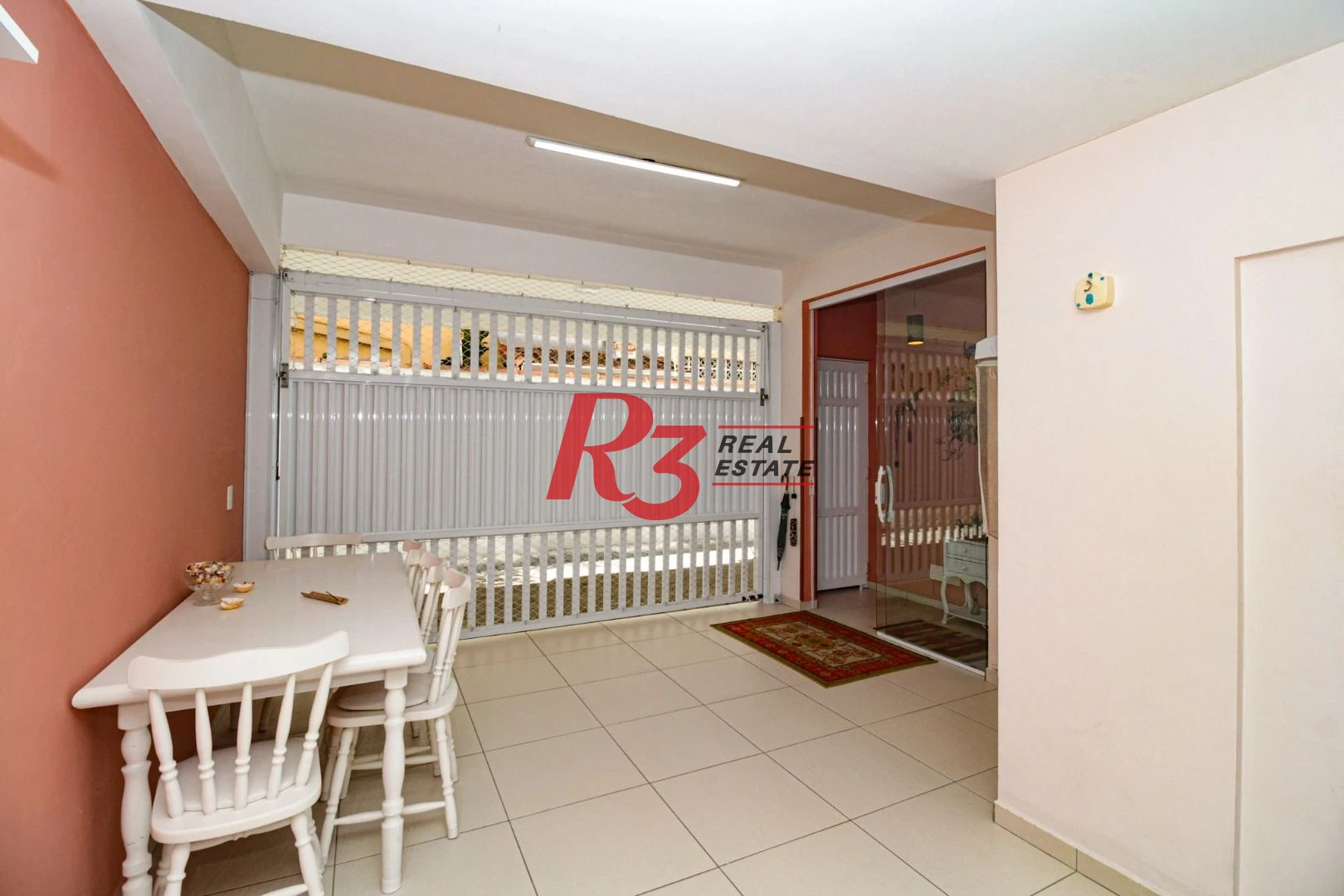 Casa tríplex com 2 dormitórios à venda, 95 m² por R$ 750.000 - Gonzaga - Santos/SP