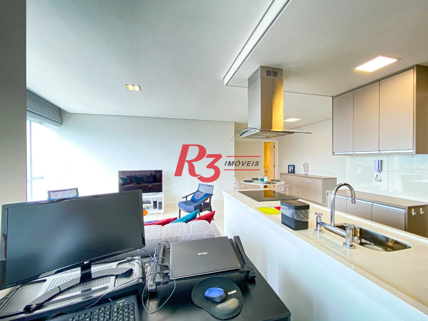 Apartamento com 1 dormitório à venda, 68 m² por R$ 1.200.000,00 - Aparecida - Santos/SP
