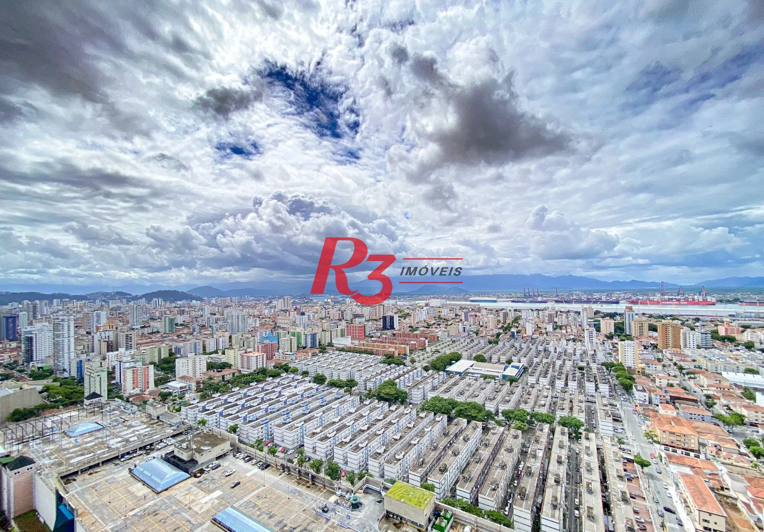 Apartamento com 1 dormitório à venda, 68 m² por R$ 1.200.000,00 - Aparecida - Santos/SP