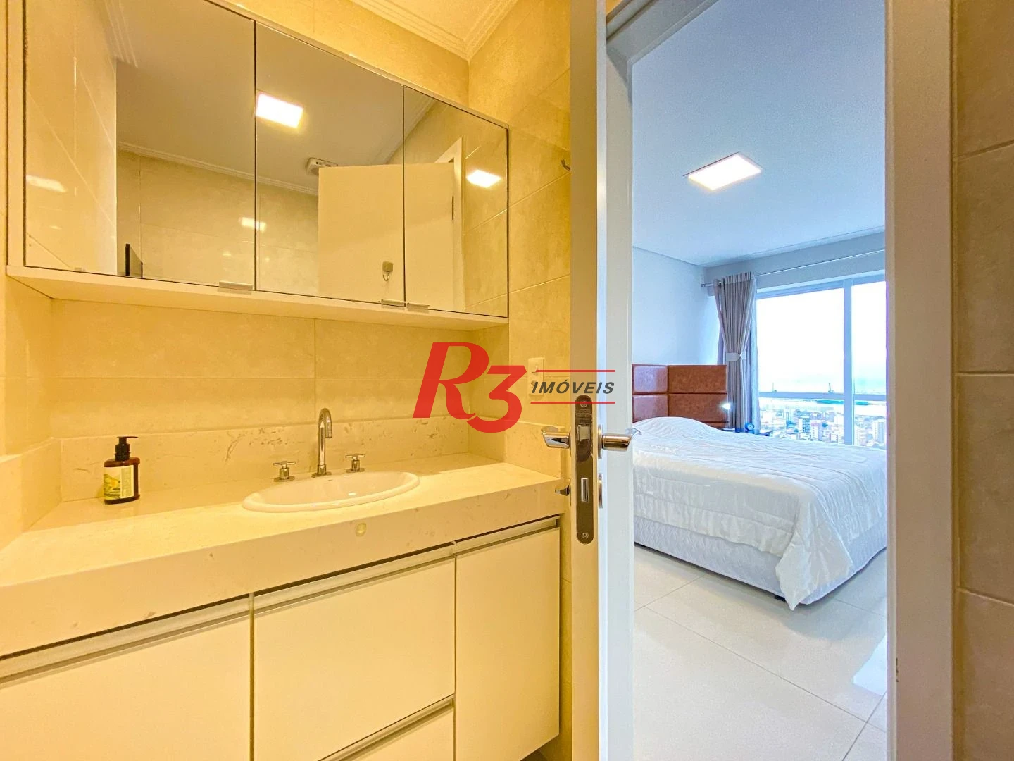 Apartamento com 1 dormitório à venda, 68 m² por R$ 1.200.000,00 - Aparecida - Santos/SP