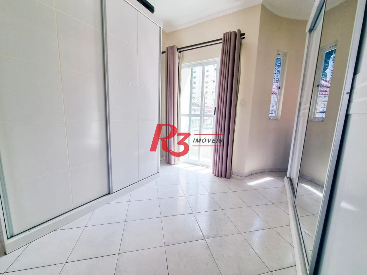 Oportunidade Única com 3 suítes e 131m²
