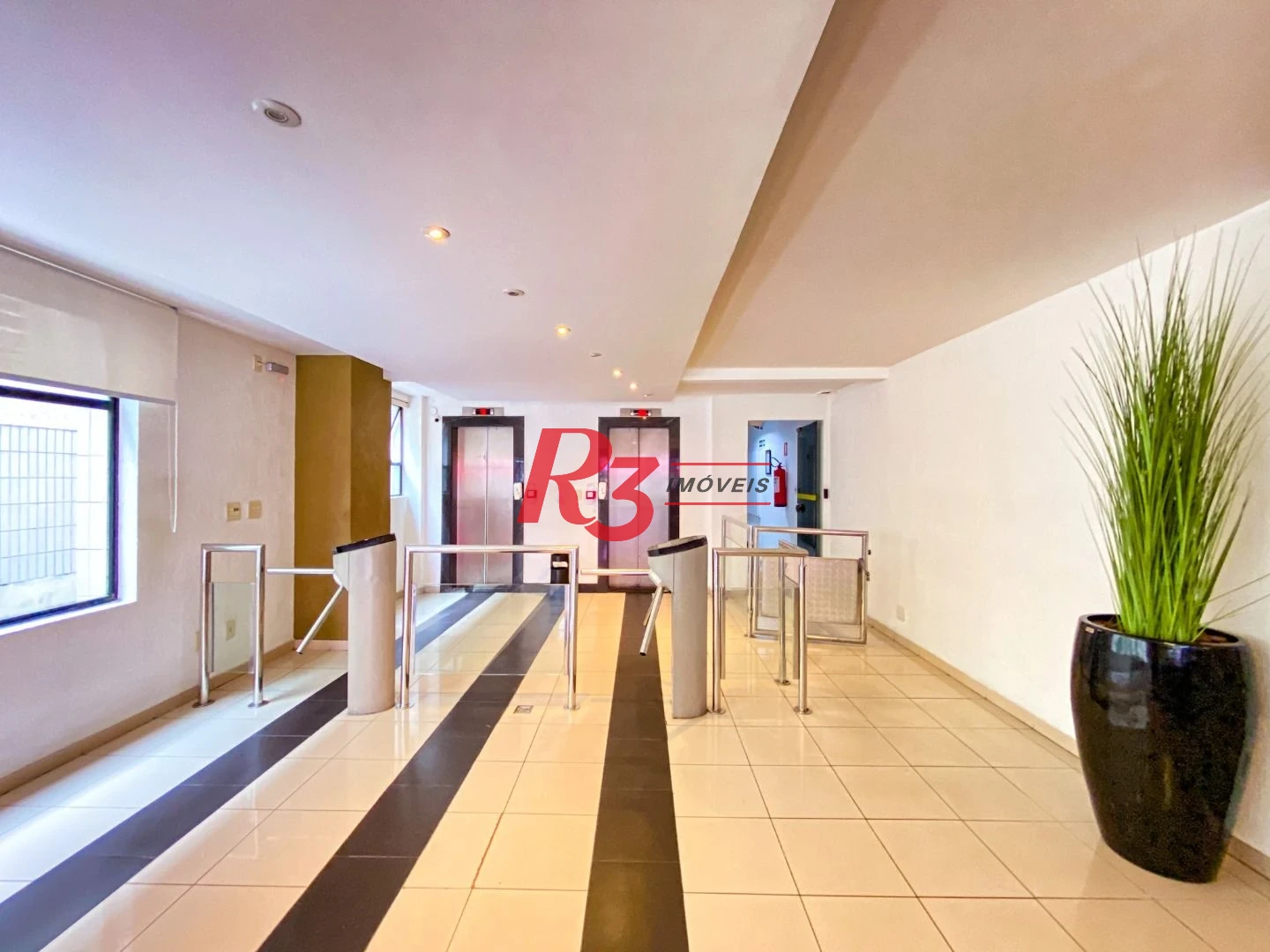 Conjunto à venda, 100 m² por R$ 583.000,00 - Gonzaga - Santos/SP
