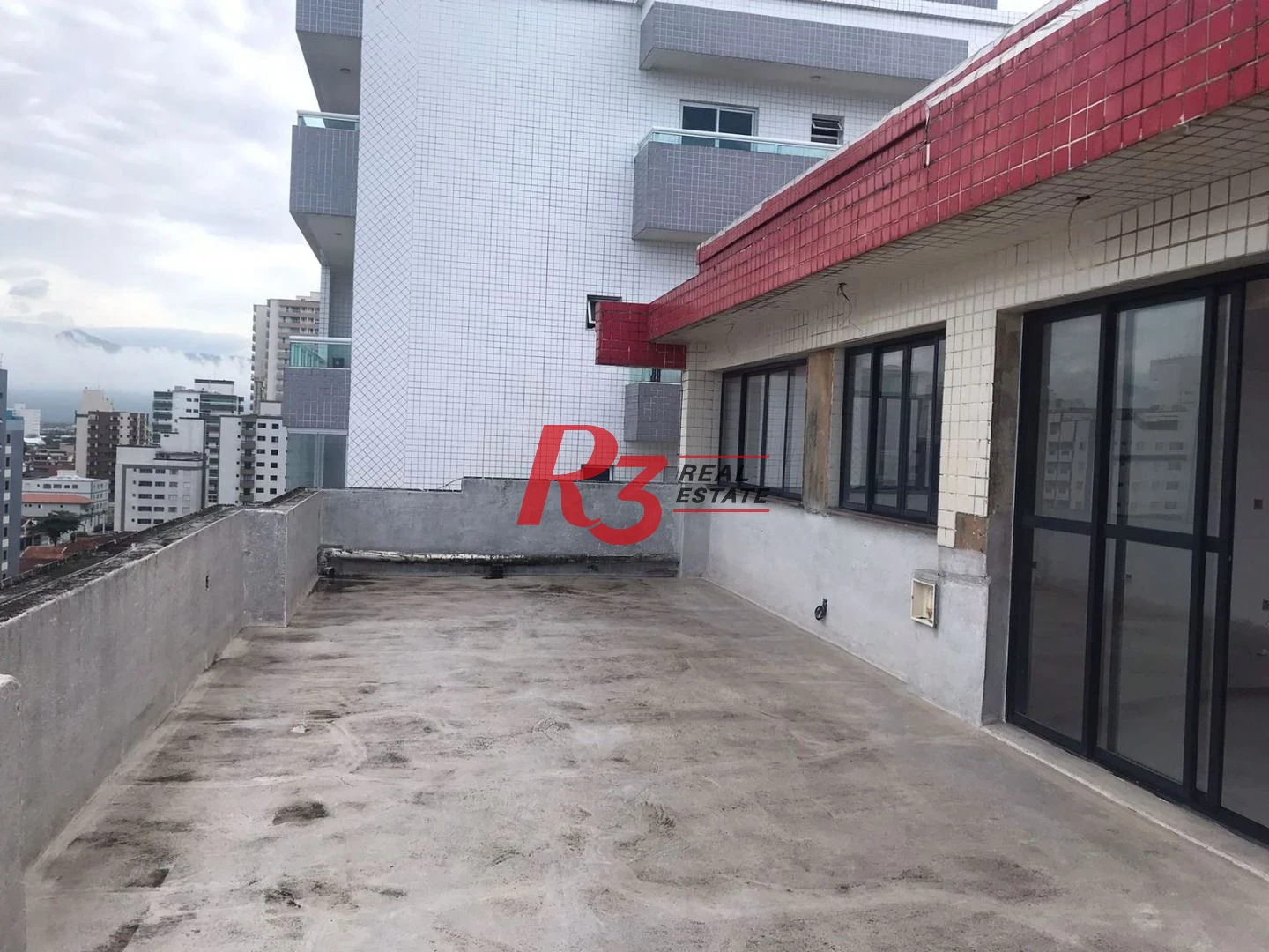 Cobertura com 4 dormitórios à venda, 230 m² - Vila Assunção - Praia Grande/SP