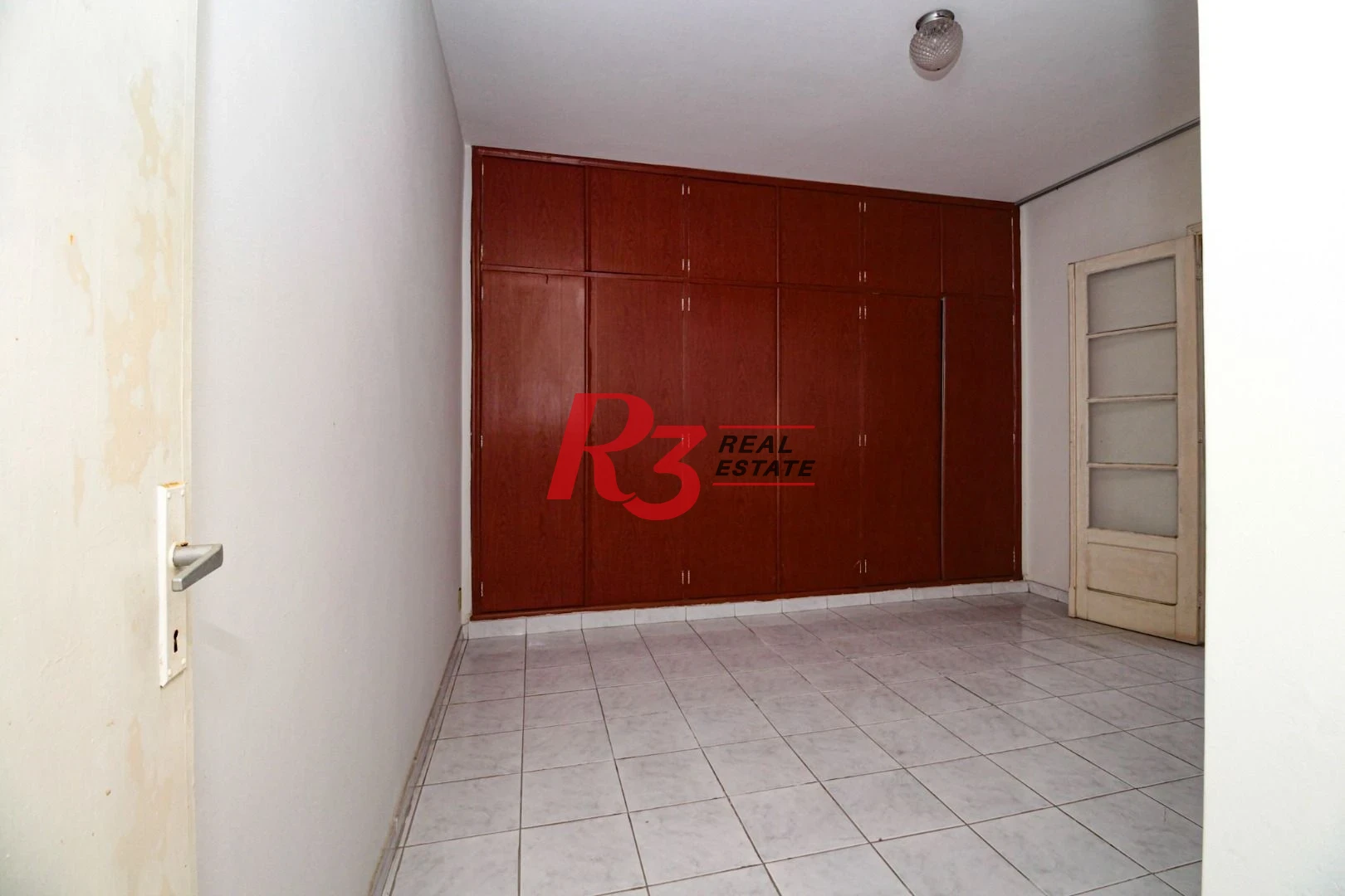 Apartamento a venda, 86 m², 2 dormitórios, 1 vaga, Encruzilhada, Santos SP