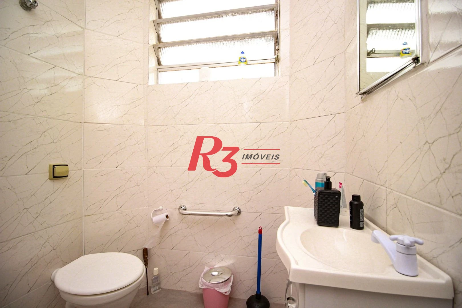 Apartamento com 2 dormitórios à venda, 76 m² por R$ 450.000,00 - Embaré - Santos/SP