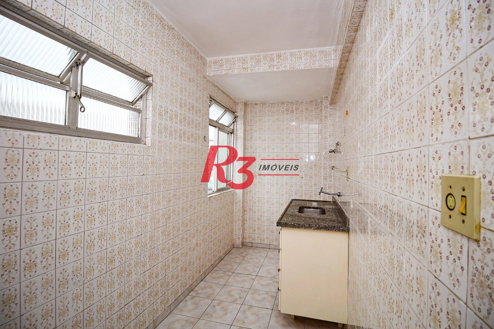 Apartamento com 1 dormitório à venda, 61 m² por R$ 269.000,00 - José Menino - Santos/SP