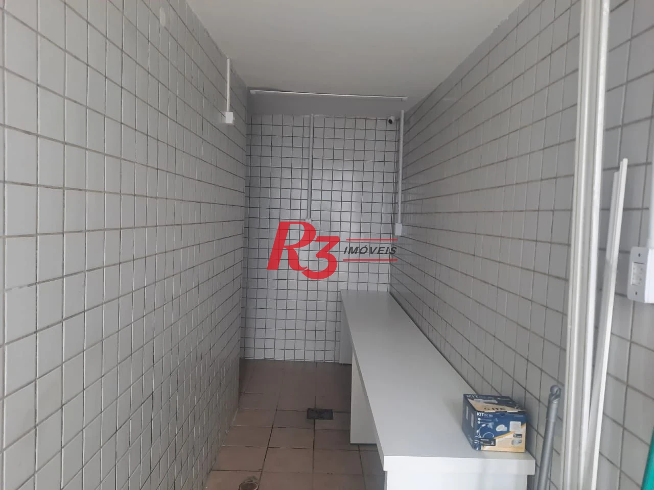 Loja com 100m2 de área útil