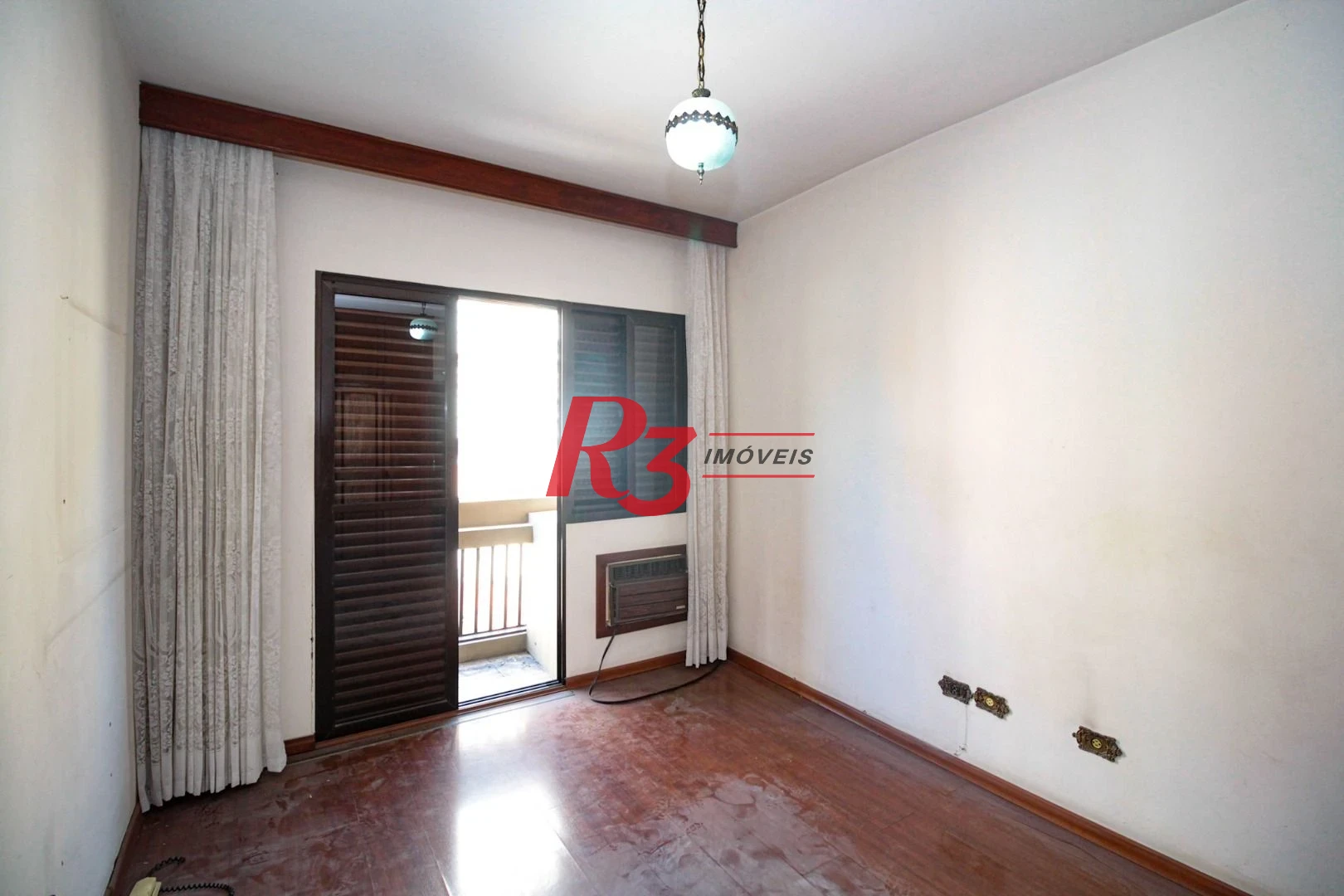 Apartamento com 3 dormitórios à venda, 133 m² por R$ 1.350.000,00 - Gonzaga - Santos/SP