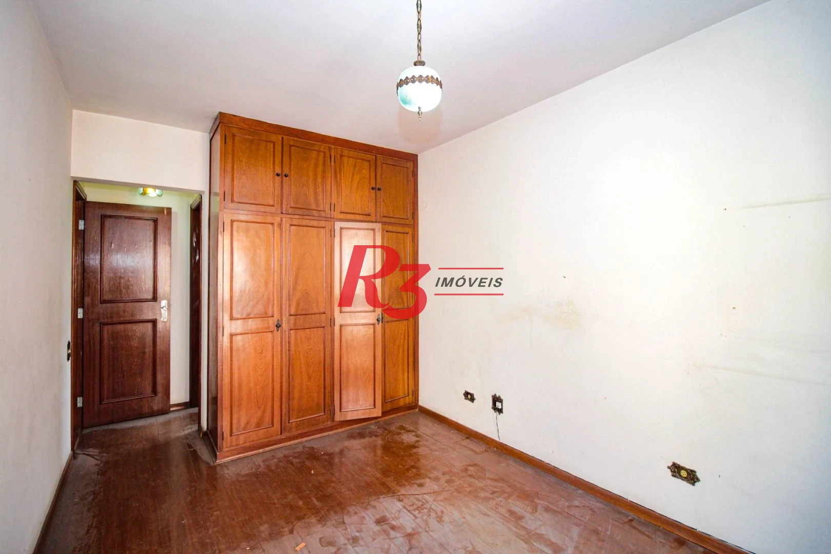 Apartamento com 3 dormitórios à venda, 133 m² por R$ 1.350.000,00 - Gonzaga - Santos/SP