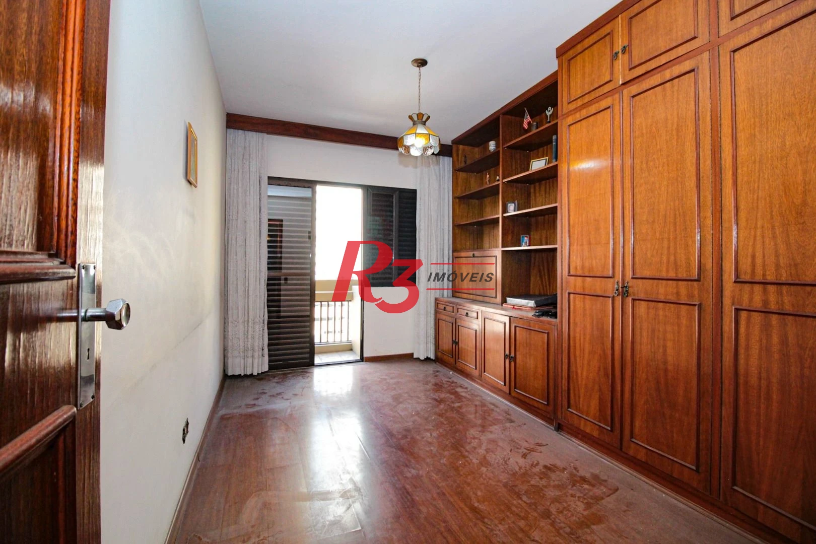Apartamento com 3 dormitórios à venda, 133 m² por R$ 1.350.000,00 - Gonzaga - Santos/SP