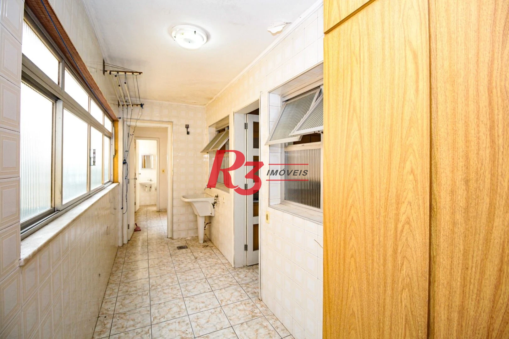 Apartamento com 3 dormitórios à venda, 133 m² por R$ 1.350.000,00 - Gonzaga - Santos/SP