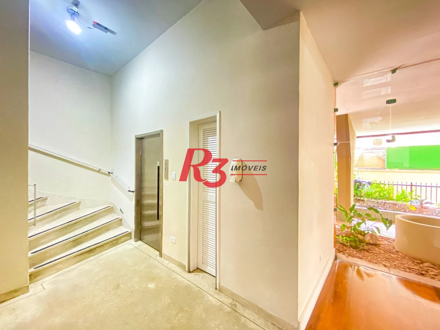 Apartamento com 3 dormitórios à venda, 133 m² por R$ 1.350.000,00 - Gonzaga - Santos/SP
