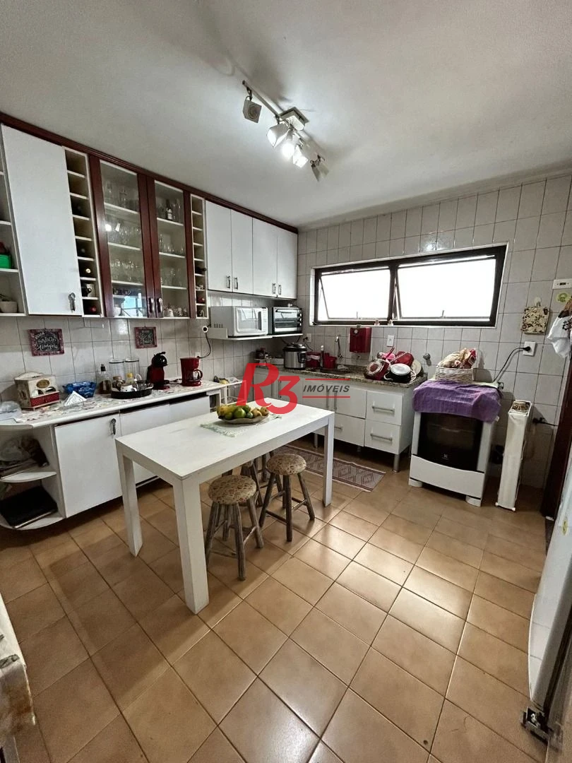 Apartamento com 3 dormitórios à venda, 128 m² por R$ 905.000,00 - Gonzaga - Santos/SP