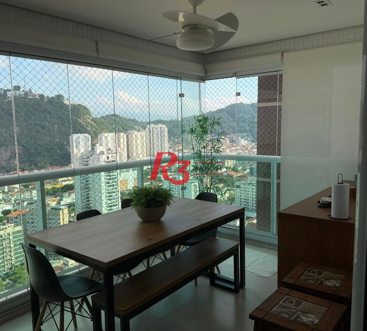 Apartamento com 3 dormitórios à venda, 100 m² por R$ 1.930.000,00 - Pompéia - Santos/SP