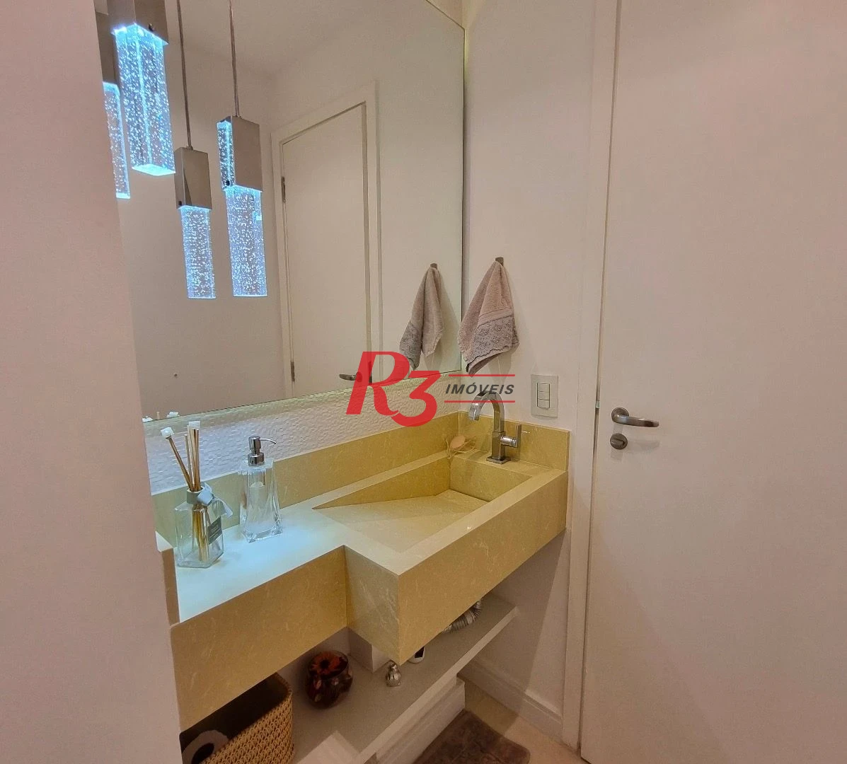 Apartamento com 3 dormitórios à venda, 100 m² por R$ 1.930.000,00 - Pompéia - Santos/SP