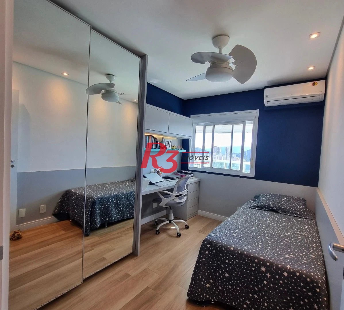 Apartamento com 3 dormitórios à venda, 100 m² por R$ 1.930.000,00 - Pompéia - Santos/SP