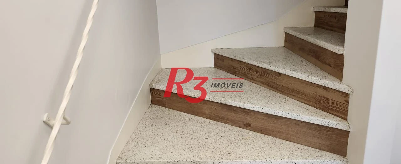 Sobrado com 3 dormitórios para alugar, 150 m² por R$ 7.500,01/mês - Vila Matias - Santos/SP