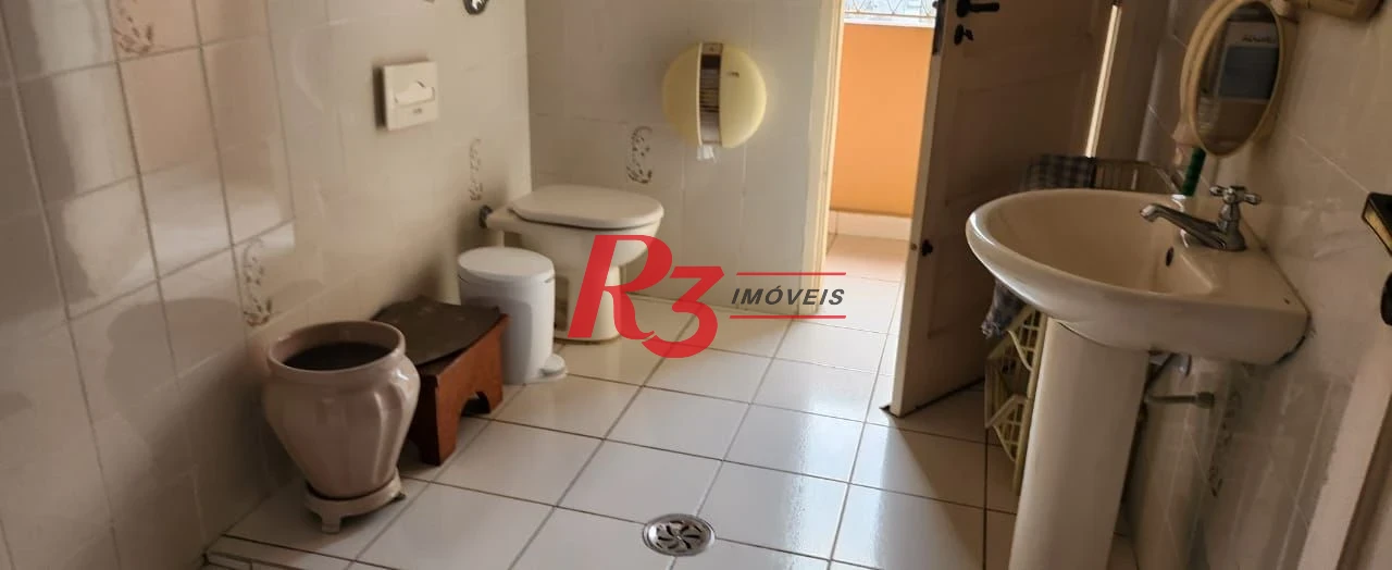 Sobrado com 3 dormitórios para alugar, 150 m² por R$ 7.500,01/mês - Vila Matias - Santos/SP
