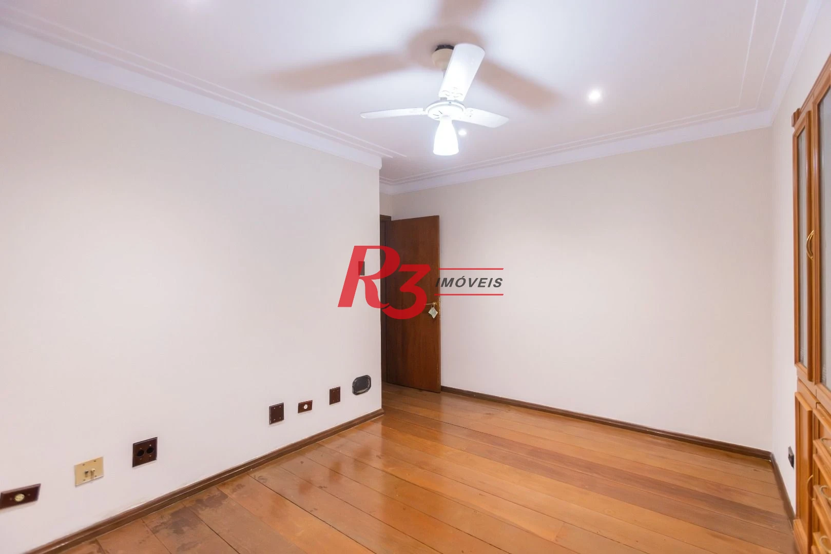 Apartamento com 3 dormitórios à venda, 173 m² por R$ 1.800.000,00 - Boqueirão - Santos/SP