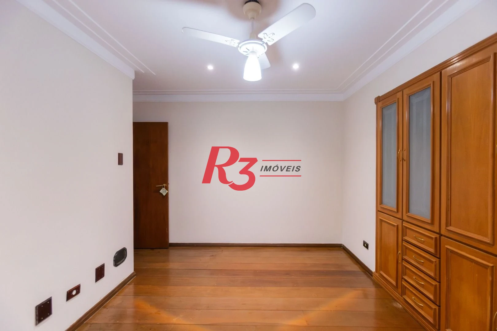 Apartamento com 3 dormitórios à venda, 173 m² por R$ 1.800.000,00 - Boqueirão - Santos/SP