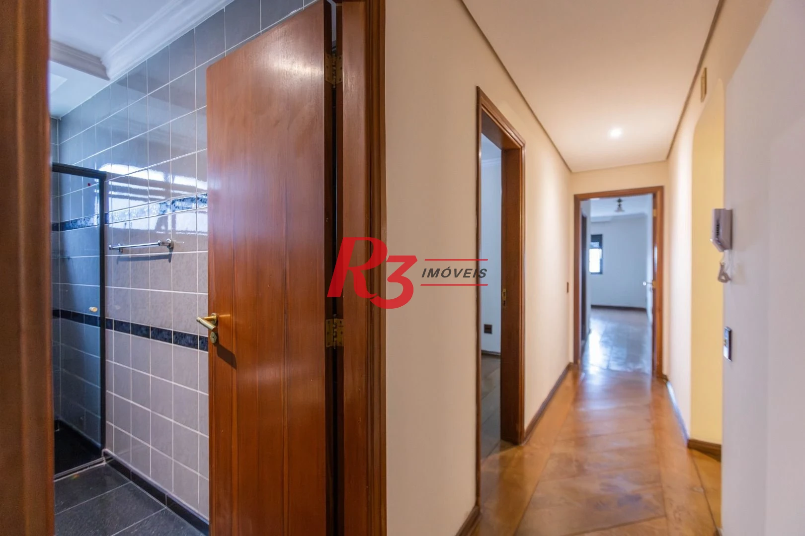 Apartamento com 3 dormitórios à venda, 173 m² por R$ 1.800.000,00 - Boqueirão - Santos/SP