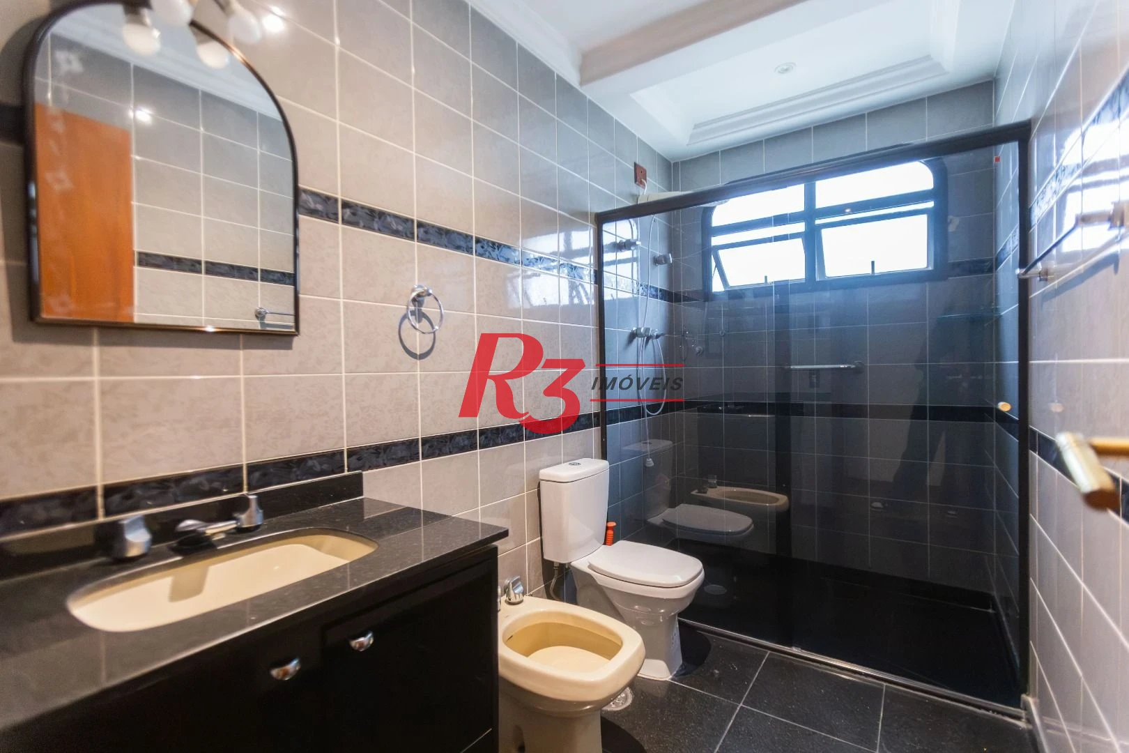 Apartamento com 3 dormitórios à venda, 173 m² por R$ 1.800.000,00 - Boqueirão - Santos/SP