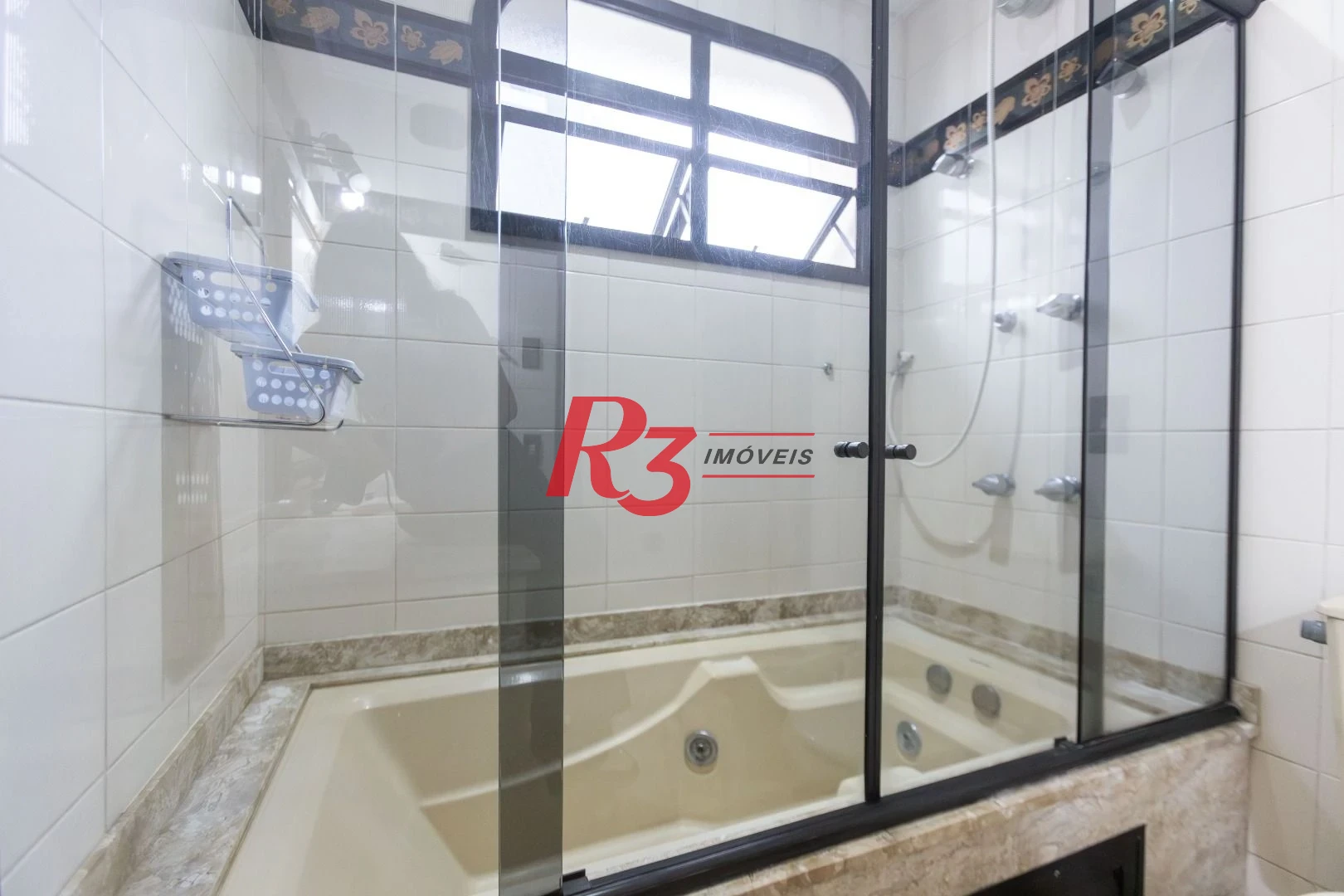 Apartamento com 3 dormitórios à venda, 173 m² por R$ 1.800.000,00 - Boqueirão - Santos/SP