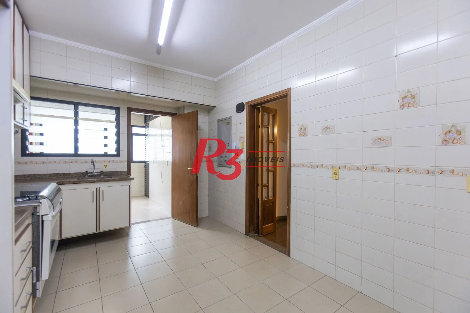 Apartamento com 3 dormitórios à venda, 173 m² por R$ 1.800.000,00 - Boqueirão - Santos/SP