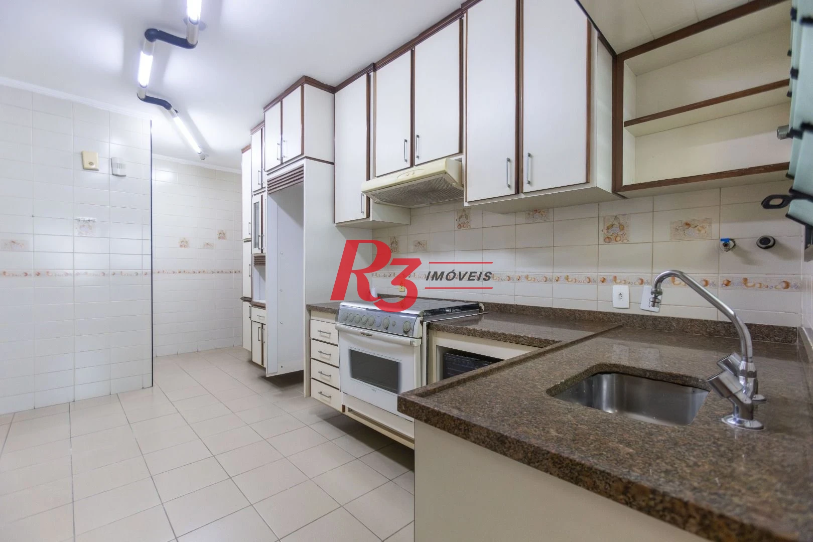 Apartamento com 3 dormitórios à venda, 173 m² por R$ 1.800.000,00 - Boqueirão - Santos/SP