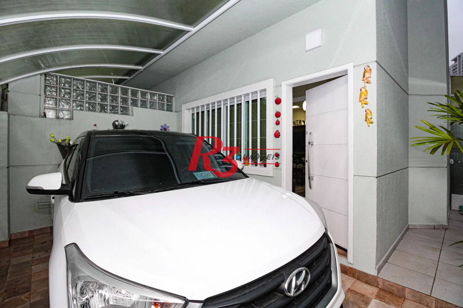 Sobrado com 3 dormitórios à venda, 89 m² por R$ 790.000,00 - Campo Grande - Santos/SP