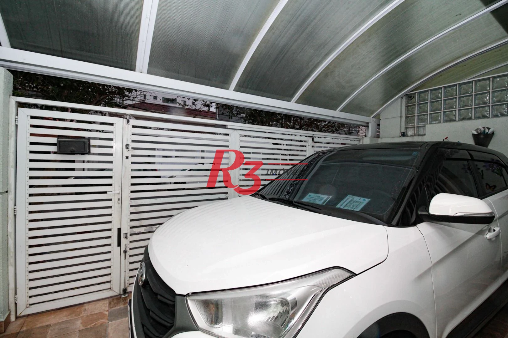 Sobrado com 3 dormitórios à venda, 89 m² por R$ 790.000,00 - Campo Grande - Santos/SP
