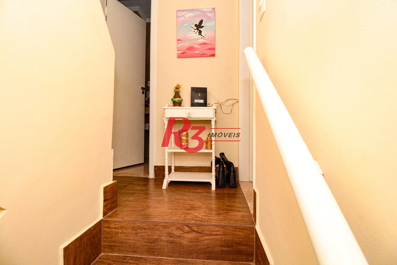 Sobrado com 3 dormitórios à venda, 89 m² por R$ 790.000,00 - Campo Grande - Santos/SP