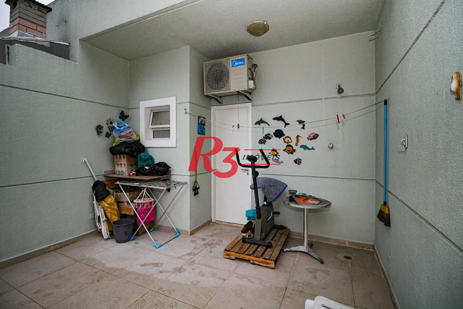 Sobrado com 3 dormitórios à venda, 89 m² por R$ 790.000,00 - Campo Grande - Santos/SP