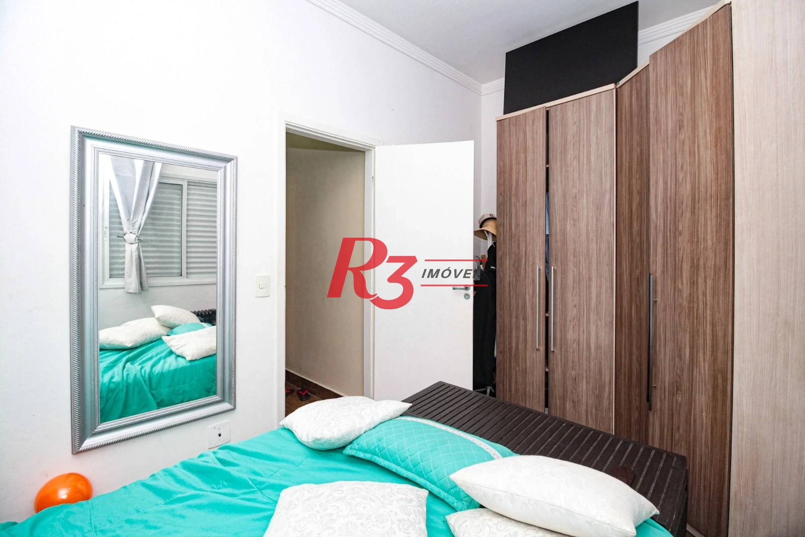 Sobrado com 3 dormitórios à venda, 89 m² por R$ 790.000,00 - Campo Grande - Santos/SP