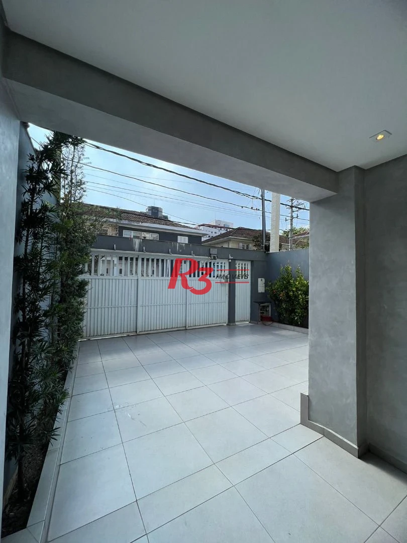 Sobrado com 4 suítes à venda, 240 m² por R$ 2.700.000 - Boqueirão - Santos/SP