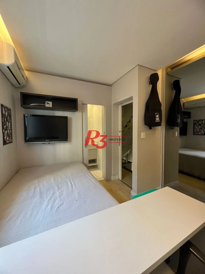 Sobrado com 4 suítes à venda, 240 m² por R$ 2.700.000 - Boqueirão - Santos/SP