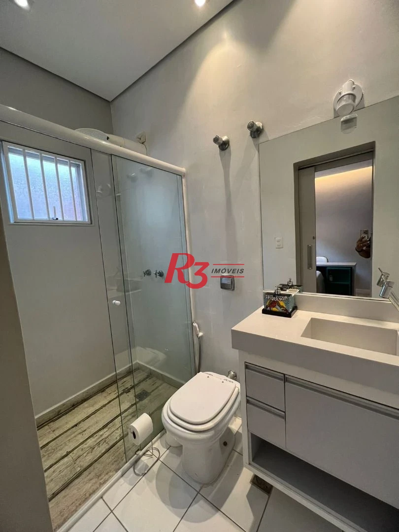 Sobrado com 4 suítes à venda, 240 m² por R$ 2.700.000 - Boqueirão - Santos/SP
